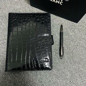 Montblanc Crocodile-Patterned Notebook Signature Pen